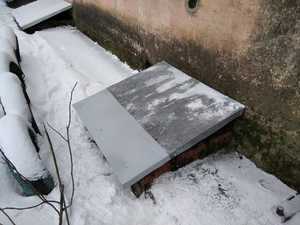 Победы д.4 ремонт крышки приямка (2п) 03.02.2021.jpg
